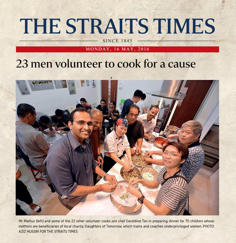 23 men volunteer to cook for a cause